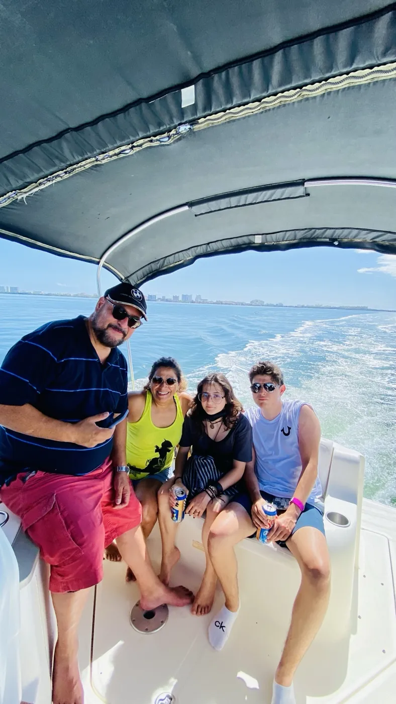 Clients enjoying a Royal Yachts experience in Cancun